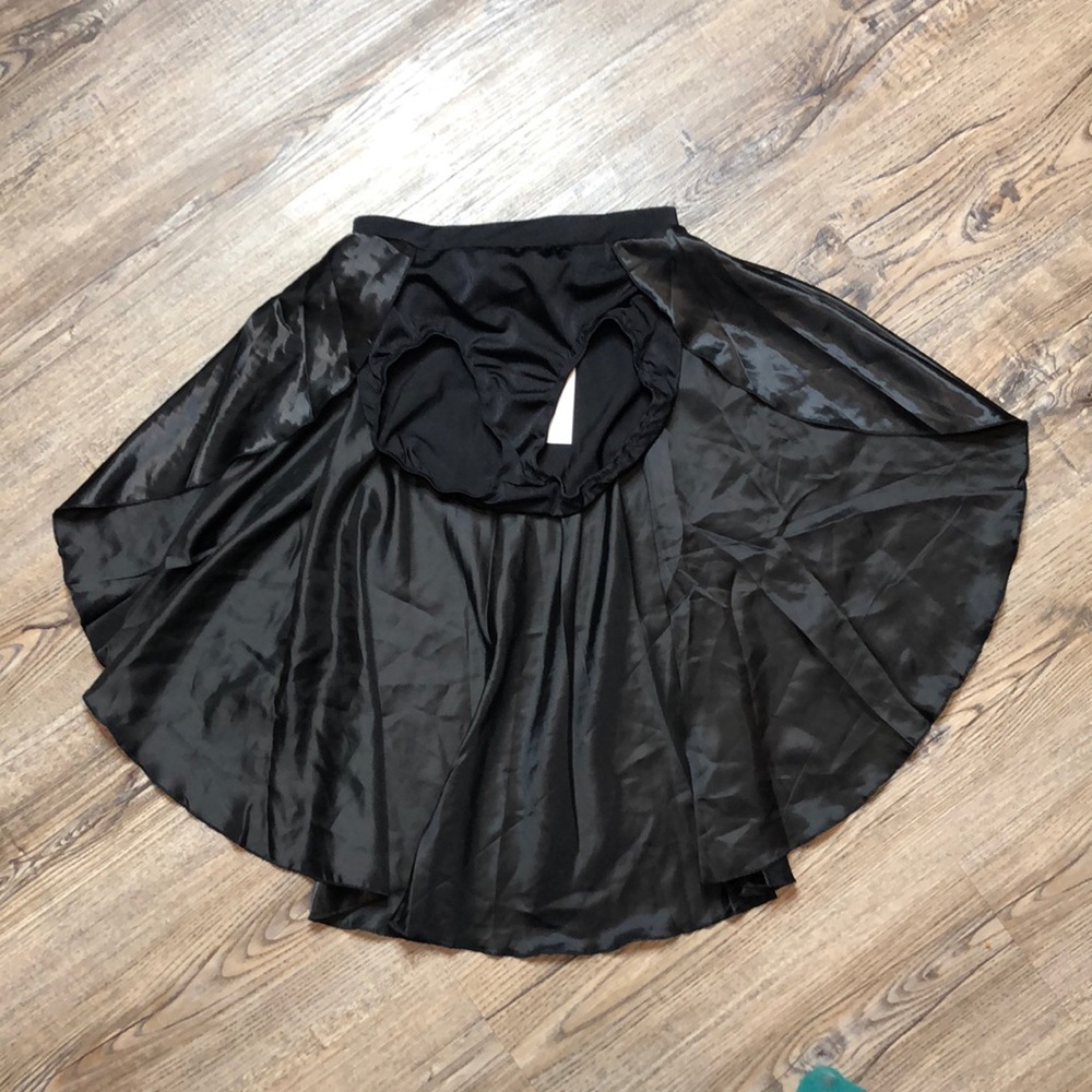 Natalie Dance Wear Brief Bottom w/ Skirt -SZ XS - Picture 2 of 10